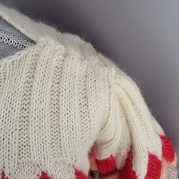 Multicolor Diamond Pattern Women's Sweater - Picture 10 of 16